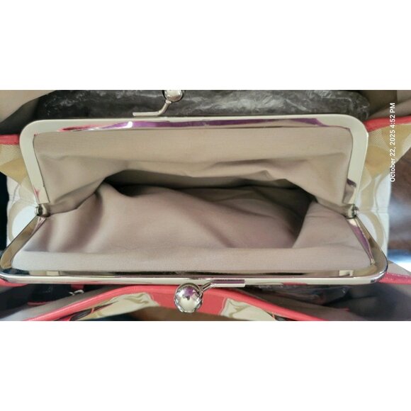Coach F13533 CarryAll Tan Signature C Pink Trim 3 Section Kisslock Center - Picture 10 of 16